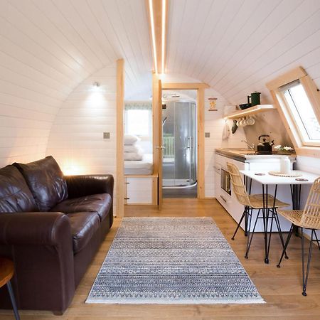 Spectacular Mountain View Ecopod Newtonmore Exterior foto